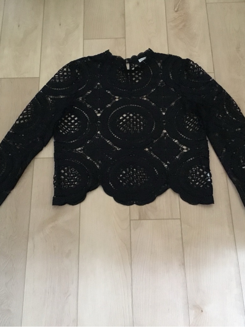 Black Lace Long Sleeve Cropped Blouse